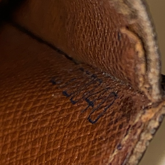 Authentic Louis Vuitton Cigar Case.  (Project) - Picture 5 of 9